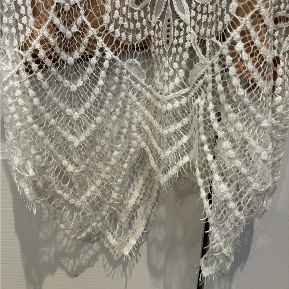 Express White Lace Tank - Size XS - Picture 4 of 6